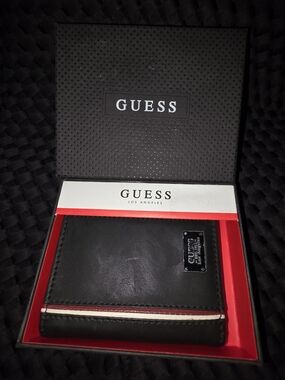 GUESS Men's Black Leather Bi-Fold Wallet with Stripe